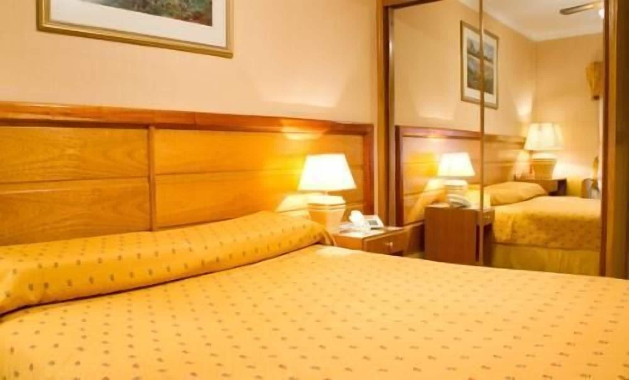 Hotel Provincial Μεντόζα Εξωτερικό φωτογραφία
