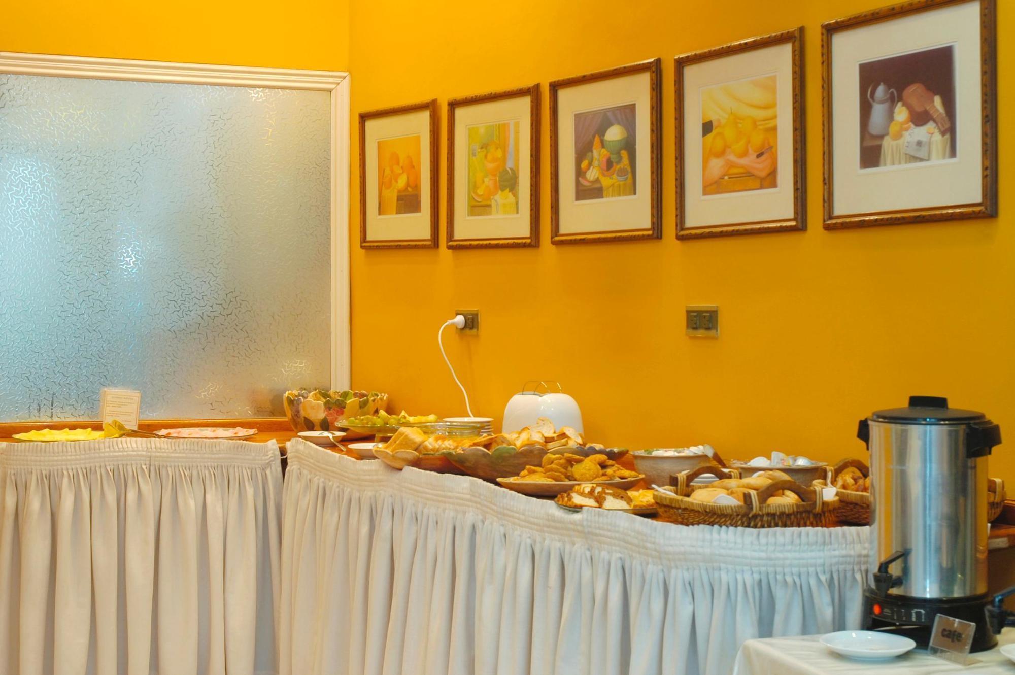 Hotel Provincial Μεντόζα Εξωτερικό φωτογραφία